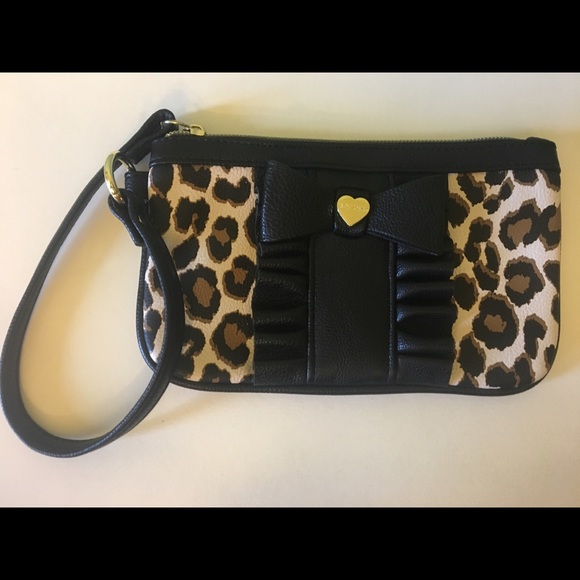 BETSEY JOHNSON Handbags - NWOT BETSEY JOHNSON small leopard print handbag